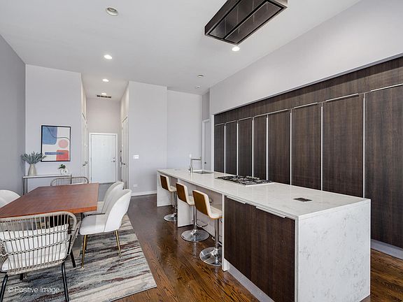 5th image of 1809 W Chicago Ave #4W