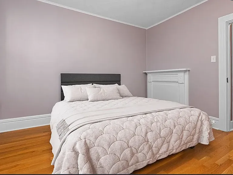 718 Washington St #1 — Photo 6