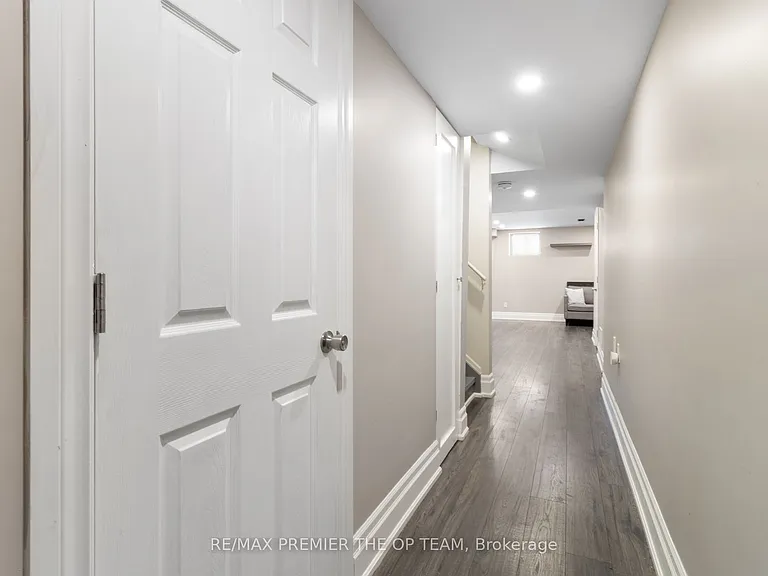 17 True Blue Cres — Photo 38