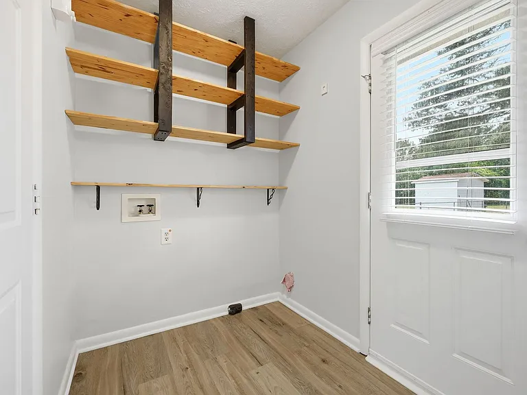 1104 Nan St — Photo 31