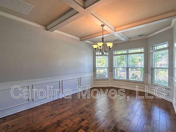 5th image of 209 Cameron Creek Ln