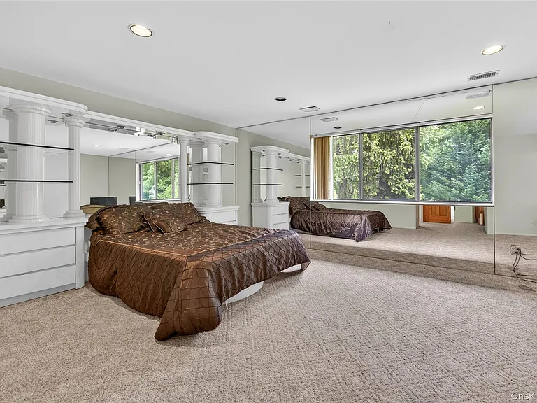 36 Wimbledon Dr — Photo 13