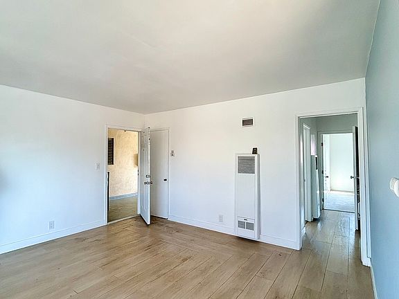 3rd image of 416 Orange Ave APT 8