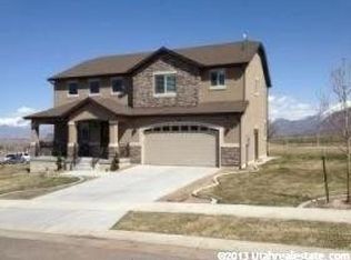 1462 N Fox Xing, Elk Ridge, UT 84651
