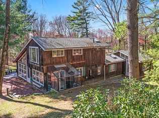 77 Old County Rd, Waltham, MA 02451
