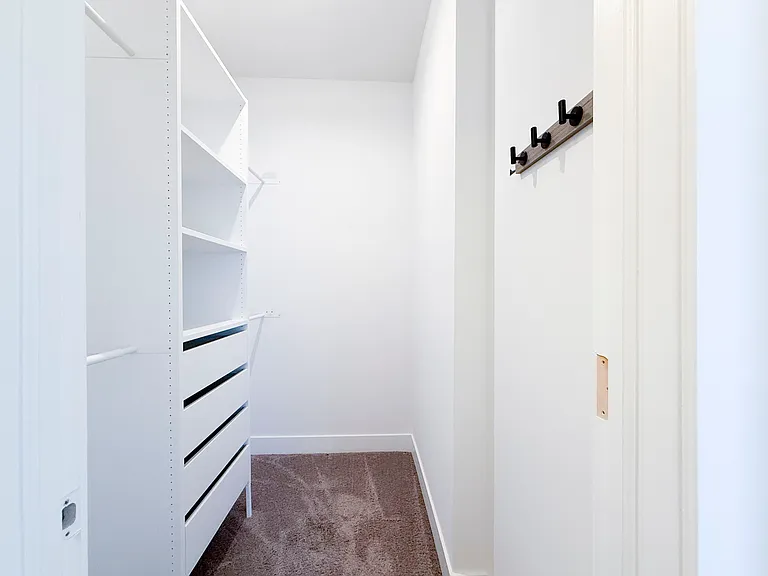 1732 Alloy Dr — Photo 6