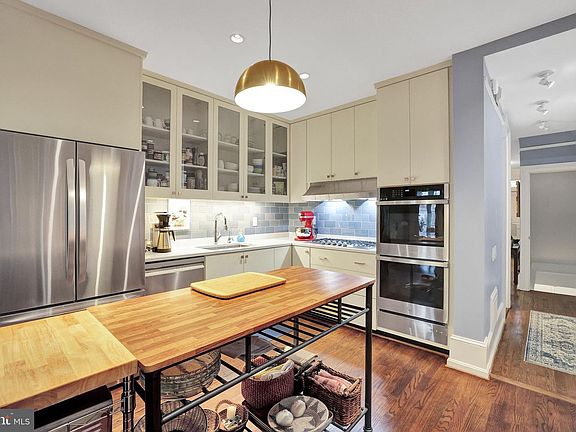 2nd image of 2230 Decatur Pl NW