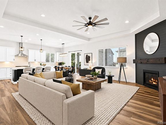 3rd image of 892 Sundown Way