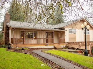 135 W Canyon View Dr, Longview, WA 98632