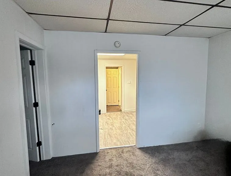 897 E Prospect St — Photo 10
