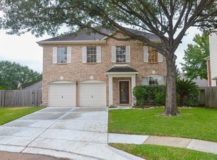 211 Windrift Ct, Sugar Land, TX 77479