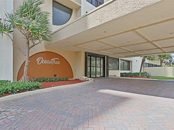 3rd image of 3400 N Ocean Drive #PH-03