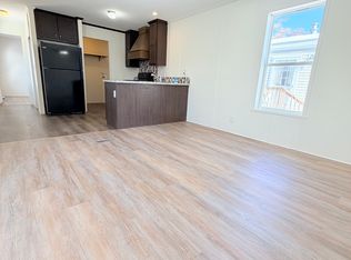 654 Georgia Ave, Hobart, IN 46342