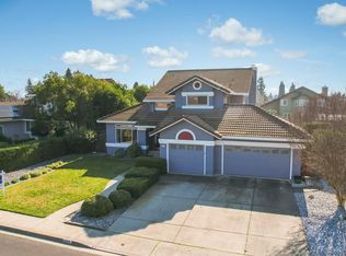 372 Stonewood Dr, Vacaville, CA 95687