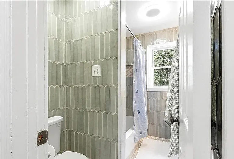 2806 Briarwood Dr SE — Photo 22