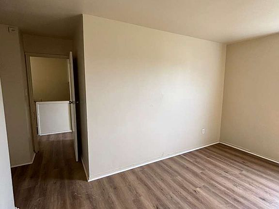 2nd image of 936 S Central Dr