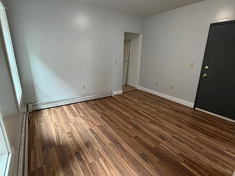 104-106 Beech St #1L — Photo 5