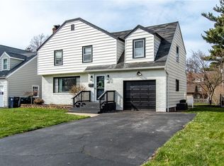 60 Simpson Rd, Rochester, NY 14617