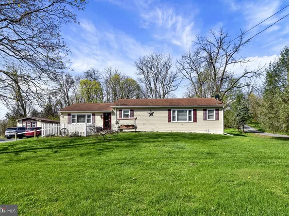 408 S Penn St, Shippensburg, PA 17257