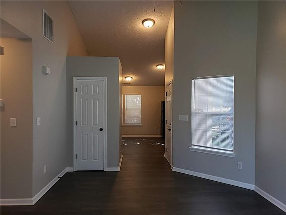 5th image of 10918 Bellflower Ct