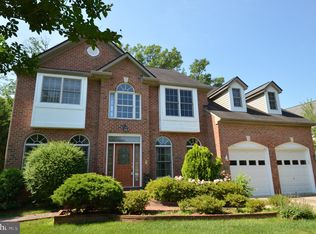 5465 Anne Ly Ln, Alexandria, VA 22310