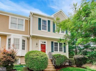 14738 Grobie Pond Ln, Centreville, VA 20120