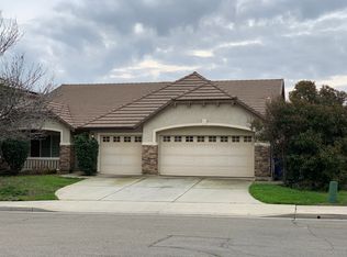 2862 Santa Ana Ave, Clovis, CA 93611