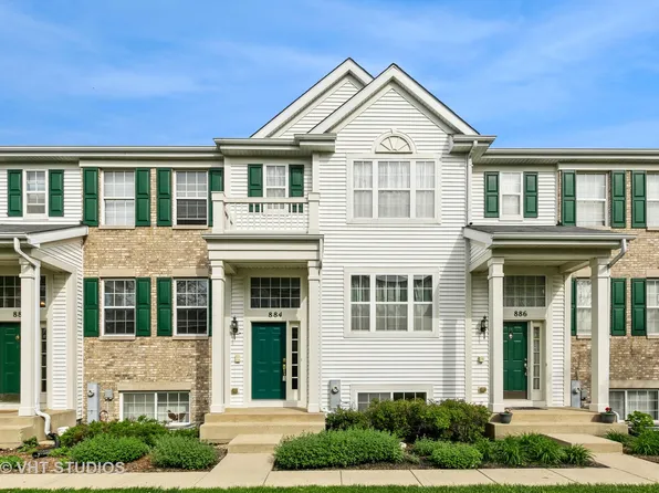 884 Clover Ln, Hampshire, IL 60140