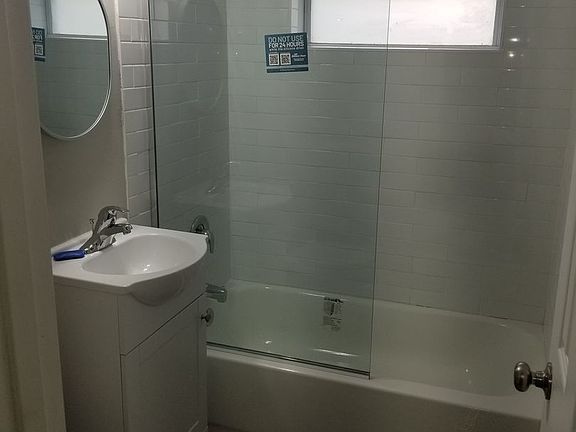 5th image of 2642-2648 Michigan Ave