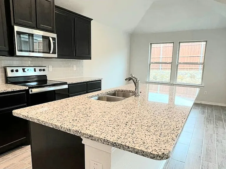 5825 Brookville Dr — Photo 5