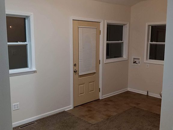 5th image of 1032 Maginn Ct