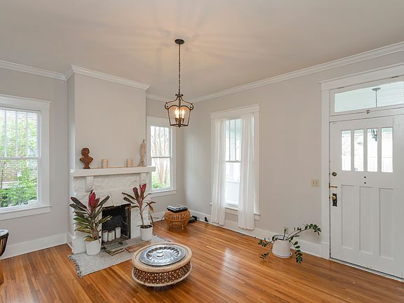 Living Room. Front Entry