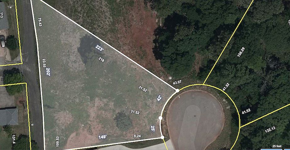 2nd image of 121 Kalkora Ct