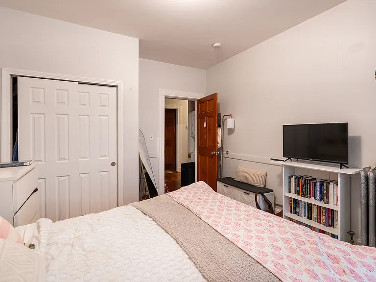 86 Brook St #1 — Photo 20