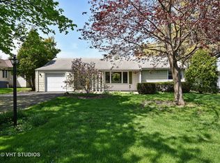 27W208 Sunnyside Ave, Winfield, IL 60190