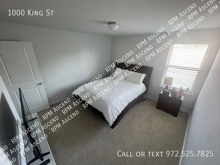 1000 King St — Photo 6
