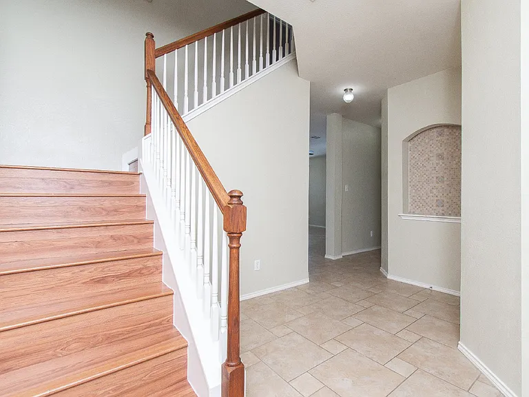 5503 Bridgewood Dr — Photo 13