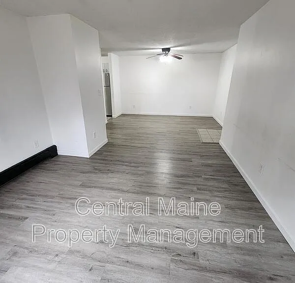39 Northern Avenue Hts #24 — Photo 2