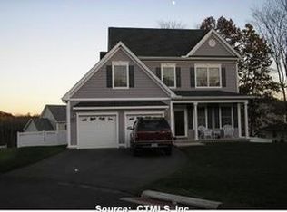 7 Harvest Ln, Plainville, CT 06062