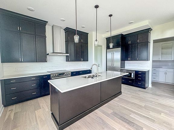 3rd image of 108 Mabel Way