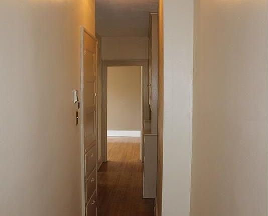 4th image of 1374 Maryland St