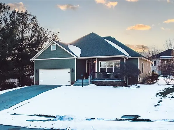 2606 Ashmat Ln, Saint Joseph, MO 64506