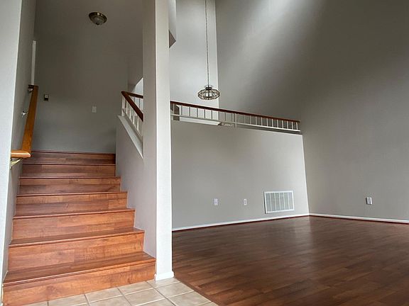 4th image of 1080 Stravinsky Ln