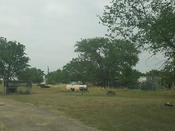 5th image of 816 N County Road 2970