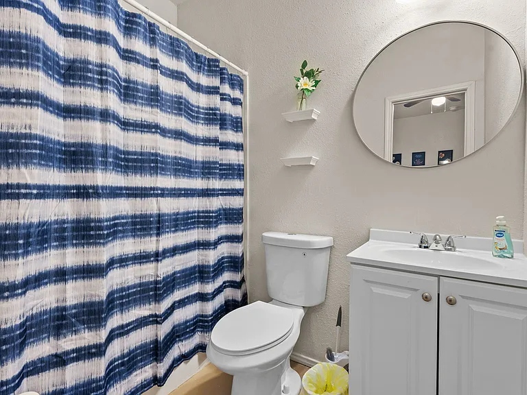 3115 N Grand Ave — Photo 9