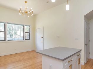 2301 N Oakley Ave #1, Chicago, IL 60647