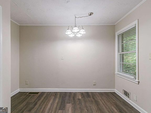 4th image of 4029 Moffat Ct