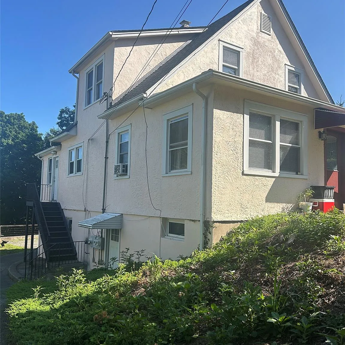 Studio, 1.0 bath, 550 sqft, $2,100 — Photo 1