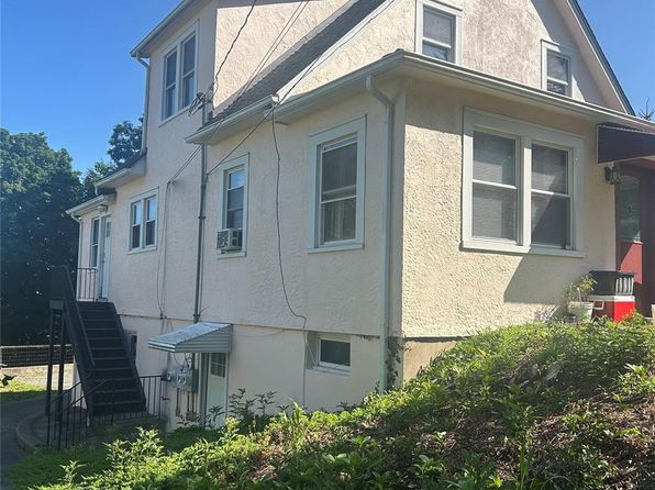 34 Bedford Ave
