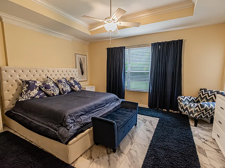431 NW Cool Water Ct — Photo 8